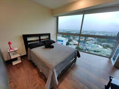 Carmen Apartment | 1001 Torres Los Yoses Apartamento con A/C y parqueo full equipado