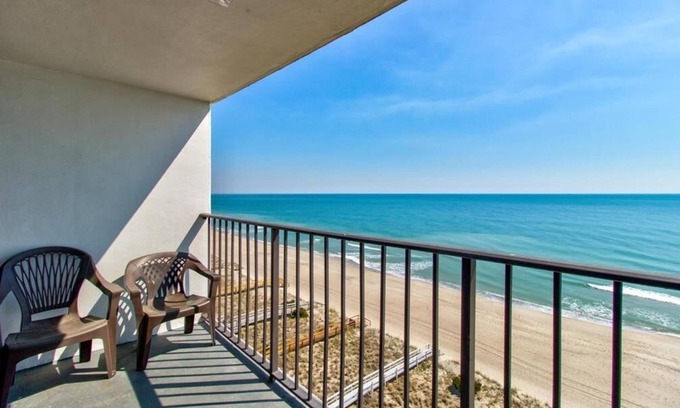 Wilmington Beach Condo | 1003 Ocean Breeze 1 Bedroom Home