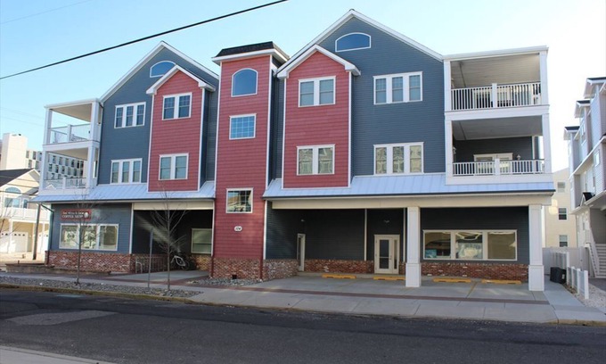 Sea Isle City House | 104 36th Street Unit 202