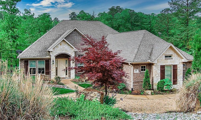 Hot Springs Village House | 10MansWy | Lake Granada | Home | Sleeps 8