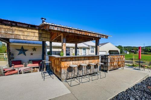 Somerset House | 11 Mi to Lake Cumberland! Retreat with Gazebo