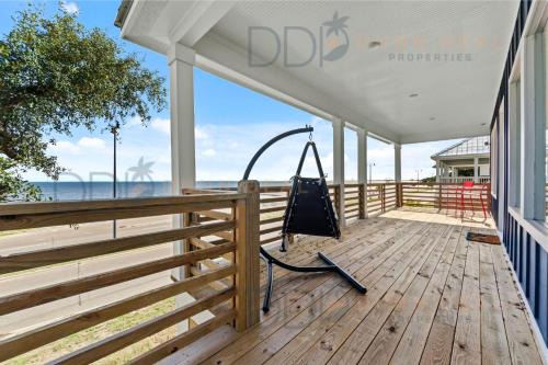 Mississippi City House | 110 East Beach Blvd