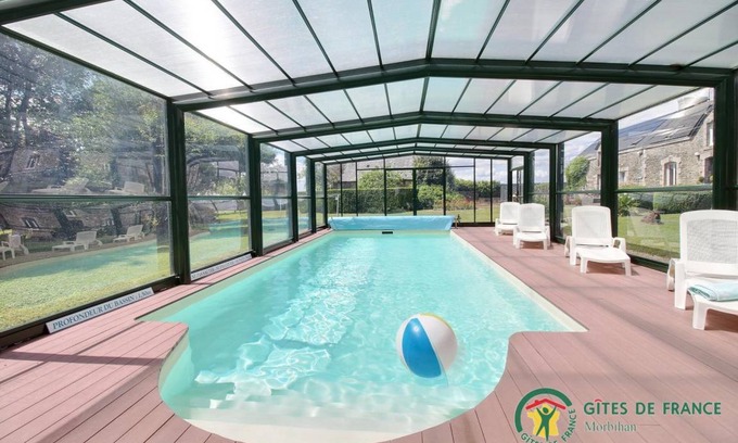 Plumeliau House | 112 m² Gîte ∙ 2 bedrooms ∙ 6 guests