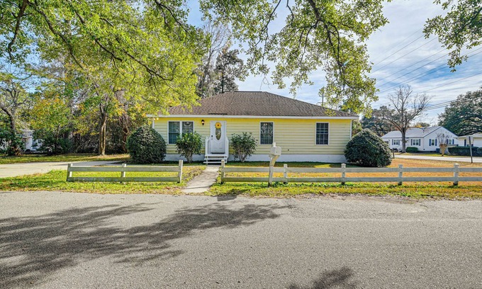Conway House | 12 Mi to Myrtle Beach: Peaceful Abode in Conway!