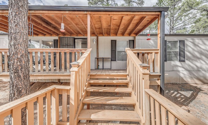 Ruidoso Cottage | 12 Mi to Ski Apache: Cozy Ruidoso Home w/Grill!