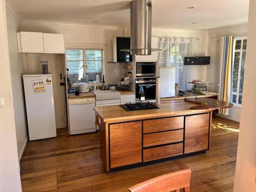 Frankston House | 12 Olive Cozy Rooms