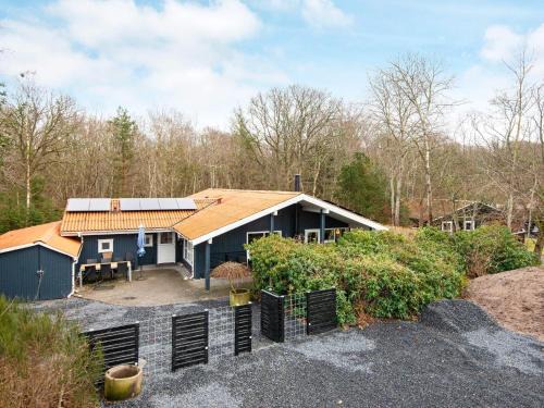 Fjellerup Strand House | 12 person holiday home in Glesborg-By Traum