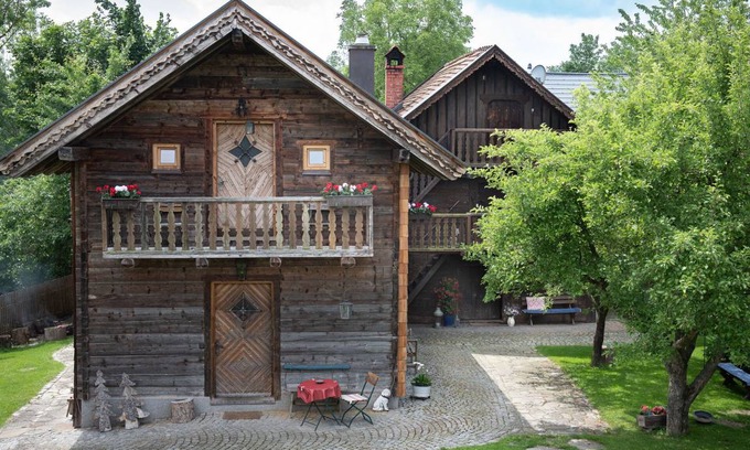 Neuhofen im Innkreis Other | 120 m² Accommodation ∙ 3 bedrooms ∙ 6 guests