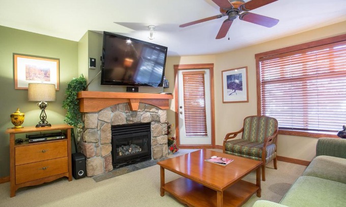 Salt Lake Mountain Resorts Apartment | 1205A - One Bedroom Standard Eagle Springs West Hotel Room
