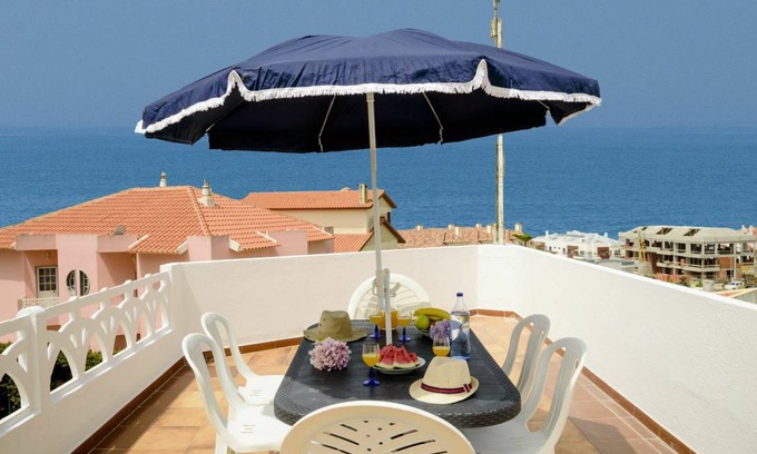 Ericeira Villa | 127 m² Villa ∙ 3 bedrooms ∙ 6 guests