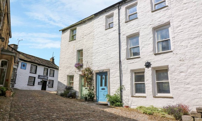 Dent Cottage | 130 m² Cottage ∙ 3 bedrooms ∙ 4 guests
