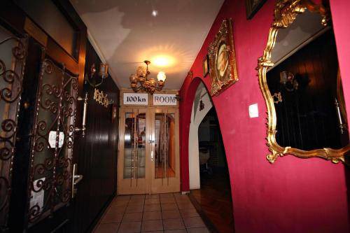 Osijek Bed & Breakfast | 14 m² Bed and breakfast ∙ 2 guests