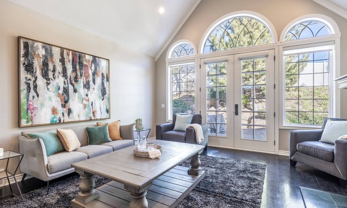 Mount Olympus House | 14 miles from Snowbird- Sleeps 16, Hot Tub, Gameroom- 15 Min to Temple Square