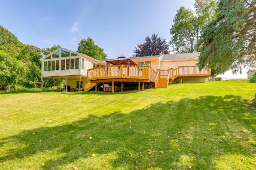 Ionia House | 1440 Getaway with Yard and Deck about 16 Mi to Rochester