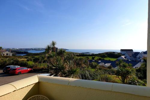 Trearddur Bay House | 15 The CLIFF APARTMENT-2 BED- SEA VIEW
