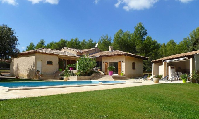 La Cadiere-d'Azur Other | 150 m² Accommodation ∙ 3 bedrooms ∙ 6 guests
