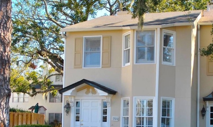 Saint Simons Island Condo | 1500 Ocean Vacation Townhouse with Fireplace and Grill just steps to the beach by Redawning