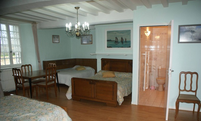 Saint-Meloir-des-Ondes House | 16th century old house
