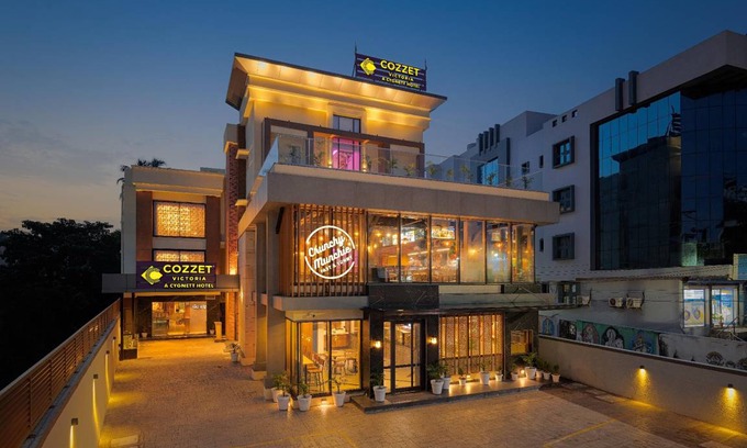 Bhubaneshwar Hotel | 17 m² Hotel ∙ 7 guests