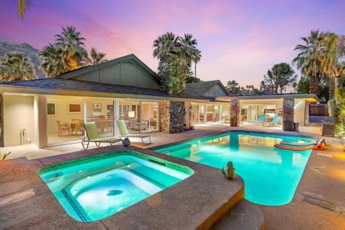 Vista Las Palmas House | 17 Palms