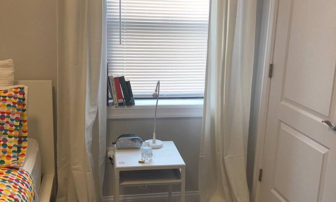 Industry Apartment | 1715 1H · Homey 2 bed Apt20 min to NYC-Parking Avail