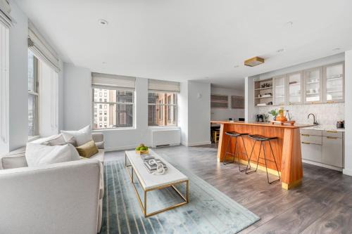 Financial District Apartment | 17John