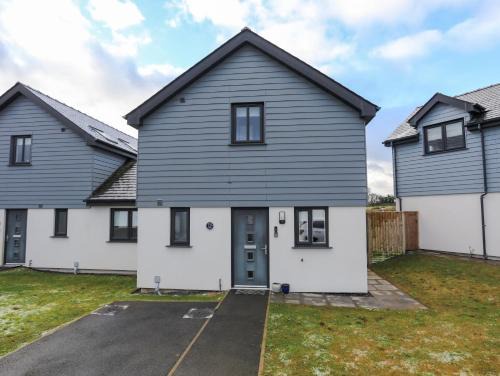 Brynteg House | 19 Parc Delfryn