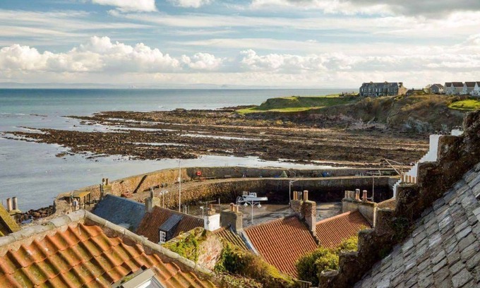 Crail Cottage | 19 Shoregate - a cottage that sleeps 11 guests in 6 bedrooms