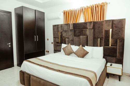 Ofin House | 1Bed - Balcony - Pool - Gym - Spa
