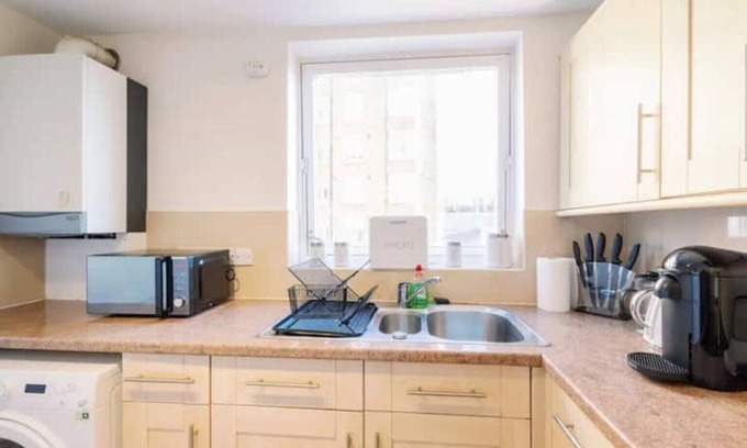 St. Helen's Apartment | 1bed - Portobello and Westfield