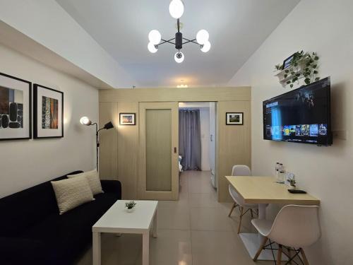 Barangka Ilaya Apartment | 1BR Condotel with Balcony at SM Light Residences #LT07-1