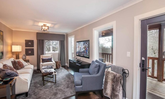 Blowing Rock House | 1eight3 Retreat