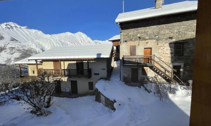 Saint-Martin-de-Belleville Apartment | 1st floor, tv, ski locker, 25m², Saint Martin de Belleville