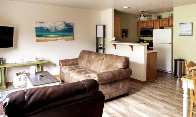 Downtown Kenosha House | 2/2.5 Lake Michigan Beachfront Pet Play Game Room