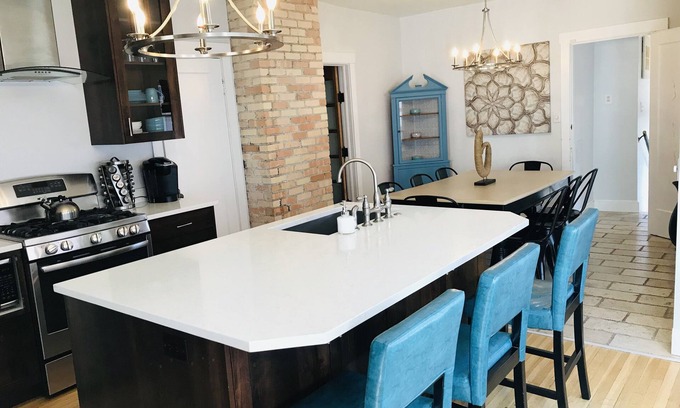East Central House | 2 Bdrm 2 bath in Heart of SLC!