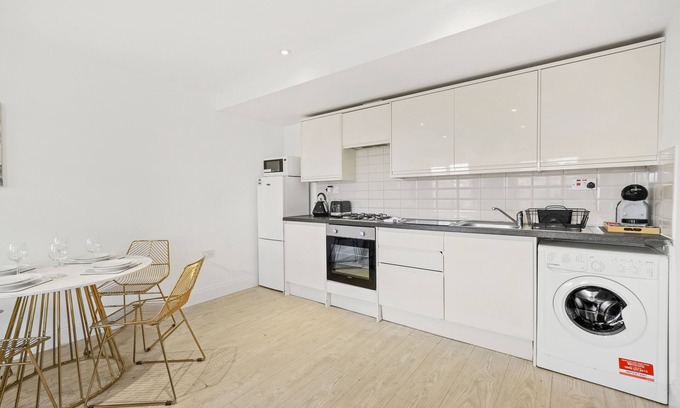 Uxbridge South House | 2 Bed Apt|families|Contractors|Uxbridge