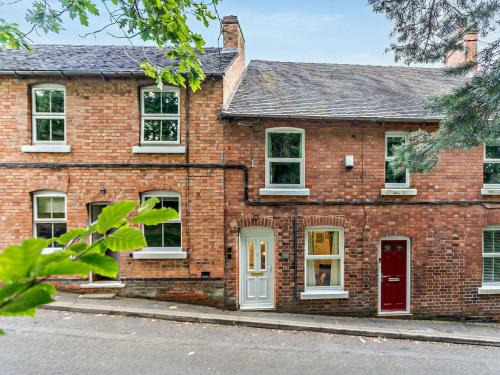 Ashbourne House | 2 Bed in Ashbourne 85571