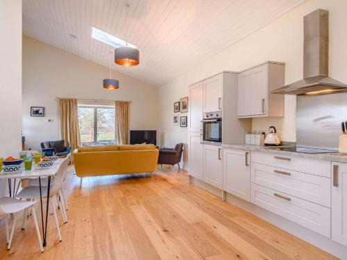 Aldborough House | 2 Bed in Aylsham 87511