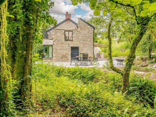 Cowbridge House | 2 bed in Cowbridge 88000