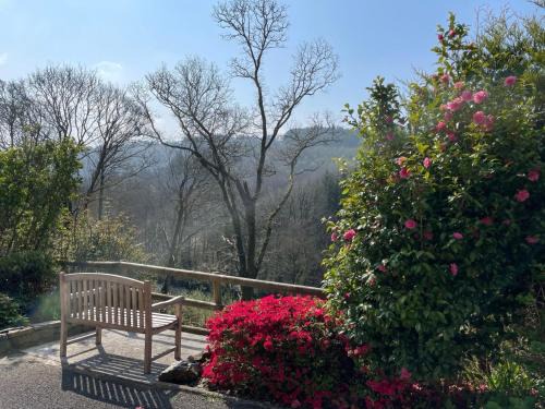 Two Waters Foot Apartment | 2 Bed in Fowey 77914