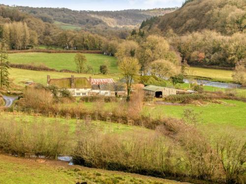 Tiverton House | 2 Bed in Tiverton 77442