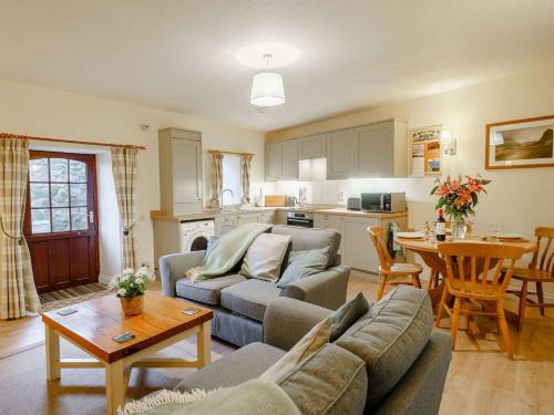 Penrith House | 2 Bed in Ullswater SZ339