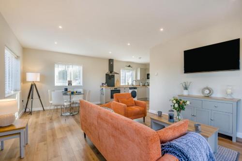North Walsham House | 2 Bed in Worstead oc-w33291