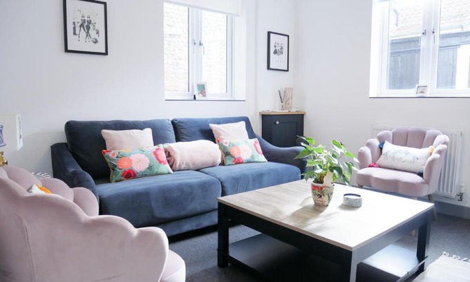 Holt Apartment | 2 bed luxury duplex apartment in heart of Holt