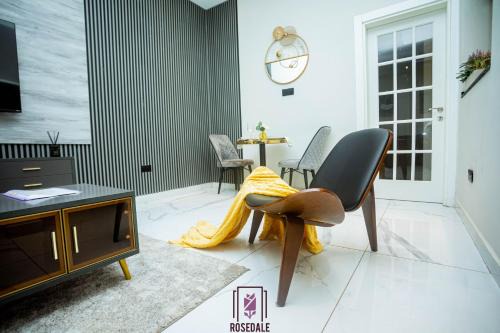North Legon Apartment | 2-BEDRM URBAN Elegance at The Rosedale Apartments