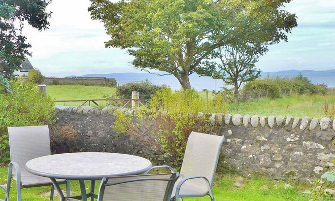 Blackwaterfoot Cottage | 2 bedroom accommodation in Kilpatrick, Isle of Arran