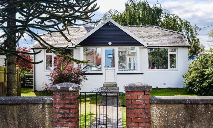 Kirkcudbright Cottage | 2 bedroom accommodation in Borgue, near Kirkcudbright
