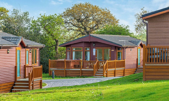 Hewas Water Ski Chalet | 2 bedroom accommodation in Nr St Austell