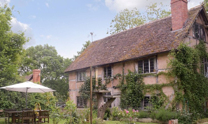Hereford Cottage | 2 bedroom accommodation in Mansel Lacy