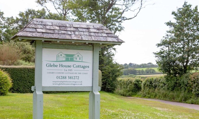 Holsworthy Cottage | 2 bedroom accommodation in Bridgerule, near Bude